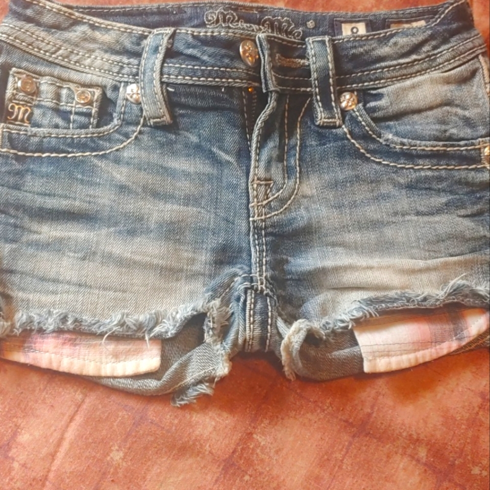 Girls size 8 Miss me short shorts!